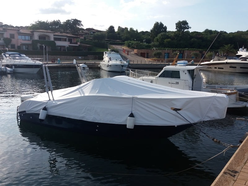Tappezzeria Nautica Olbia SC Design copertura per imbarcazione con tessuto monospalmato in PVC